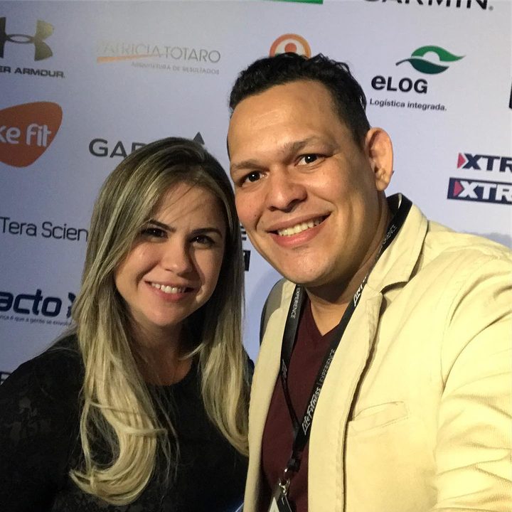 Com Cinthia, minha esposa, no Life Fitness Experience.